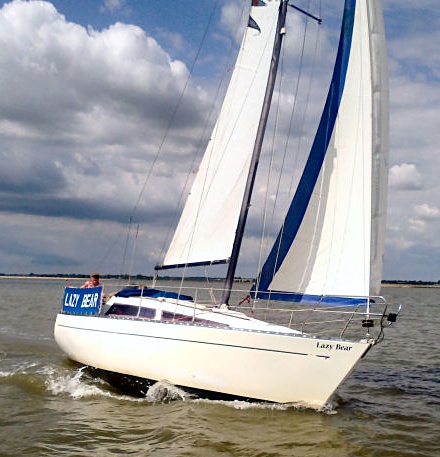Leisure 29 sailing